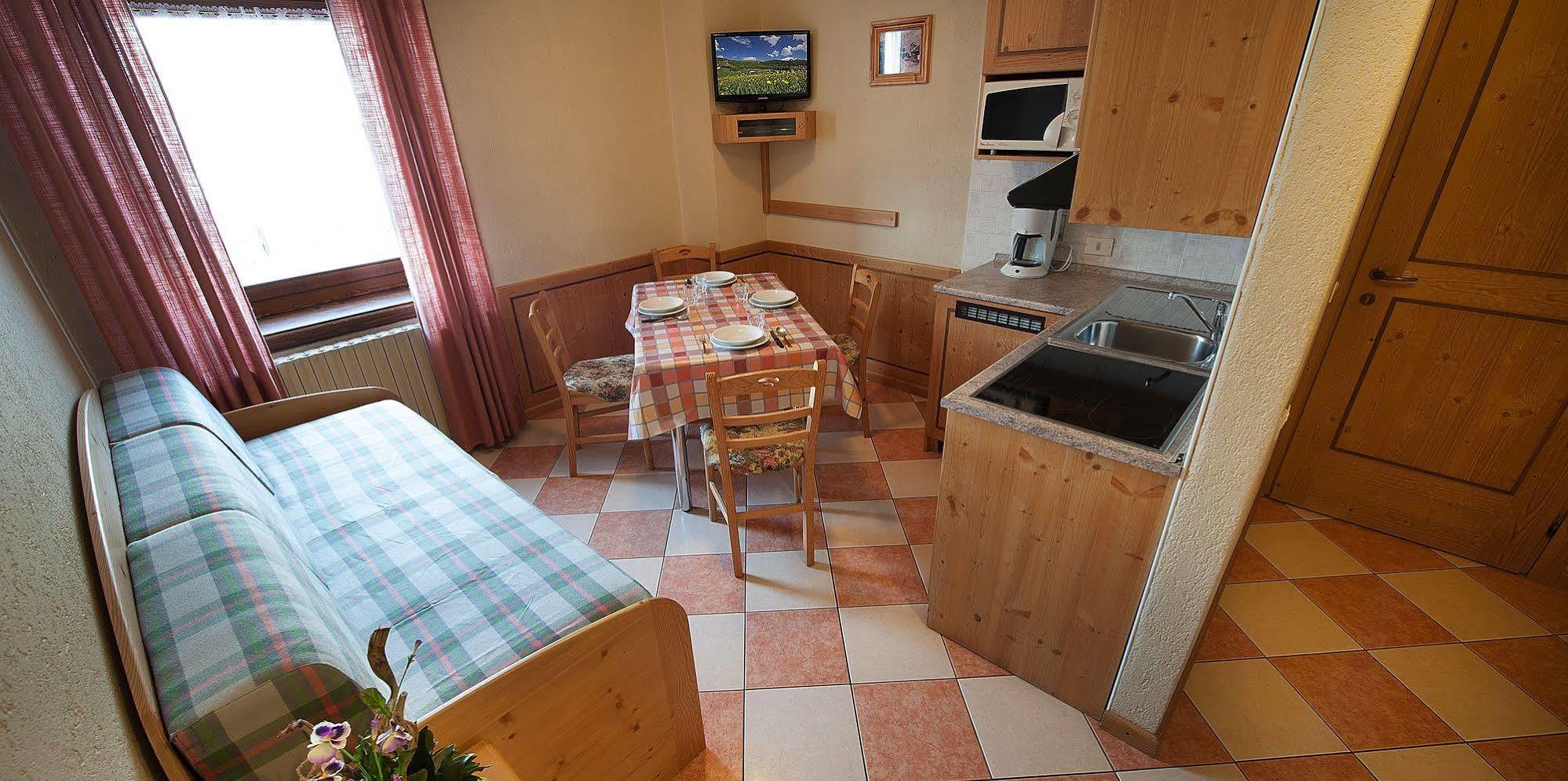 Baita Carosello Apt 4 By Livigno Accomodation Exteriör bild